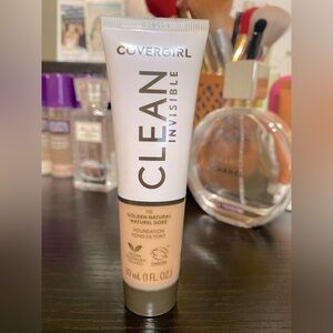 Clean Invisible foundation shade:115 Golden Natural NEW!